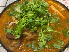 招牌炸酱小锅米线-肥汁米蘭香港米线(长宁来福士店)