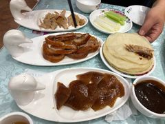 -六和聚传统烤鸭.天津菜(和平店)