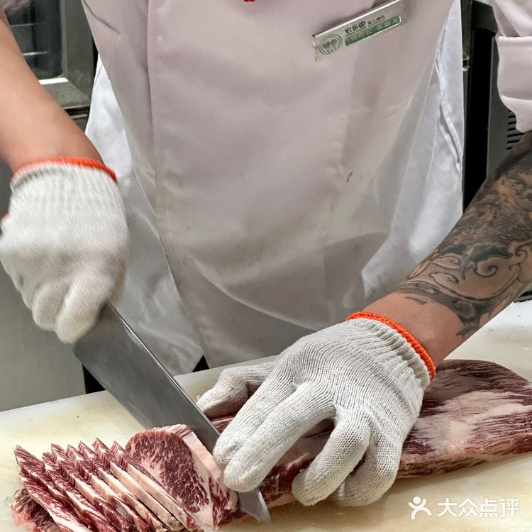 不懂就问，为什么现在的烤肉店都要推甜品啊？