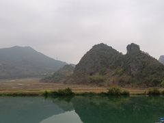 -十万大山布透温泉