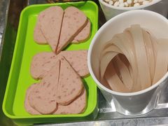 -钢管厂五区小郡肝串串香(蜀都万达店)