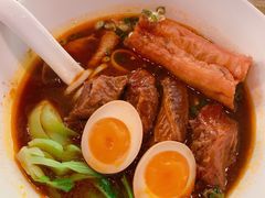 -晶华冠军牛肉面坊