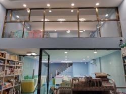 -香港3861婴幼儿游泳馆(东海商务中心店)