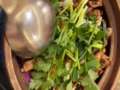 -胡须佬鸡煲四季火锅店(石厦西村直营店)