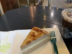 双层轻芝蛋糕-星巴克(天津滨海国际机场1店)
