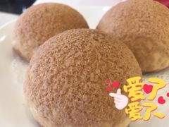 酥皮山楂叉烧包-新南华大酒店(长寿店)