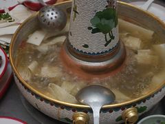 -毛辣果·贵州红酸汤牛肉火锅(西单店)
