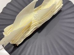 -潮一不贰·法式甜品·生日蛋糕·西式简餐(外滩店)