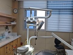 -上海仁爱医院口腔科 · 种植