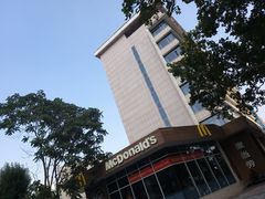 -麦当劳(南京路2店)