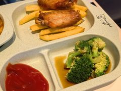 -港丽餐厅(高德置地店)