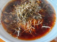 雪菜肉丝面-忆秦园小笼包(惠山古镇总店)
