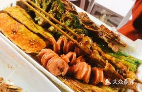 Crispy Broccoli and Enoki Mushrooms