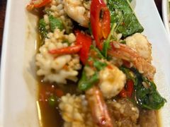 -Dang restaurant (patong phuket)