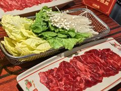 -沙胆彪炭炉牛杂煲(上海日月光广场店)