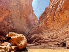 -天山神秘大峡谷