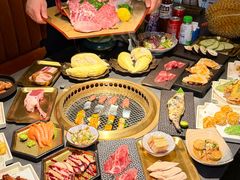 -铭牛烧肉·和牛海鲜自助(高新月牙湖店)