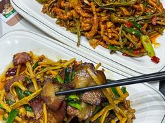 -钟记陕南菜·煎锅鱼(红专南路店)