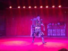 -关东情主题文化演艺餐厅