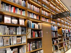 -茑屋书店(天目里店)