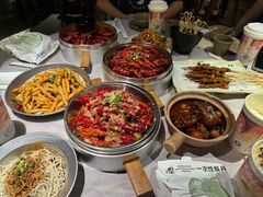 -巴厘龙虾·榜首油焖大虾(音乐学院·沿江酒馆店)