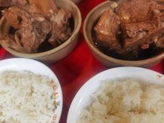 -万和春排骨砂锅米饭(湖北路店)