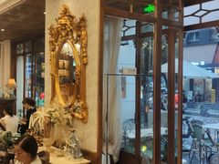-秘密旅行Bonjour(黑金冠 江南西店)