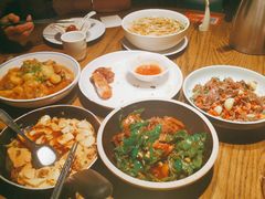 -爱碗亭·鲜炒湖南菜(壹城中心店)