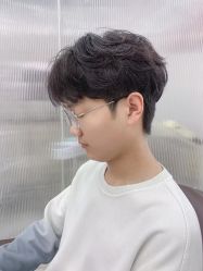 -尤司男士国潮理发馆