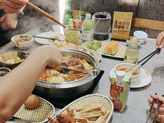 -一绪に寿喜烧(荟聚店)