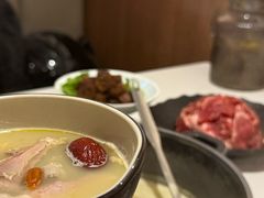 -汤宴·参须肚包鸡(南京路店)