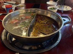 -老石黑山羊毛驴肉火锅(金凯广场店)