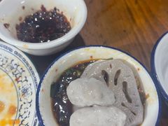 -章记正宗南岗鱼蛋火锅