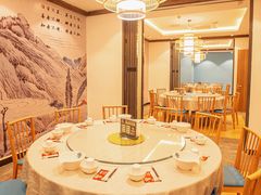 包厢-松哥油焖大虾.小龙虾.黑鸭煲(海岸城店)