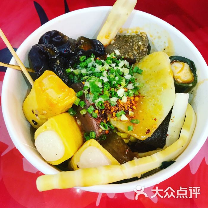 红唇串串香(百盛优客天山店)鸭血图片 