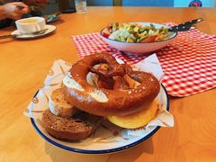 德式碱水面包棒-Paulaner·德国帕拉娜自酿啤酒餐厅(海上世界店)