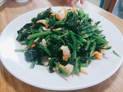 菠菜拌黄贝-禄源饭店