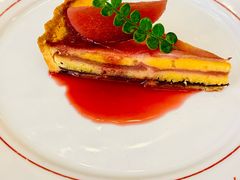 焗红酒梨子肉桂杏仁-Entrecôte 法国牛扒馆(保利·时光里店)