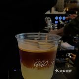 开在马路边的咖啡店