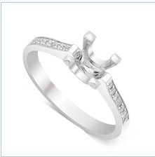 找了个类似的戒托-威德钻石-克拉钻大本营(南京东路店)