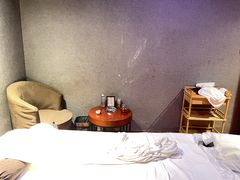 -金色春天.美颜康体纯正SPA(黄泥磅店)