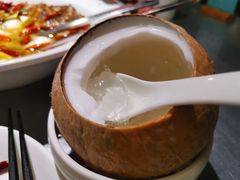 -姚姚酸菜鱼·金戈戈香港豉油鸡(喜荟城联名店)
