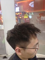 -川和潮人漂色·烫染·接发