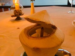 椰子冰激凌-普吉岛悬崖餐厅