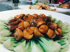 -品悦酒店(三林古镇店)