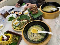 粑肉米线-云腾食府·云南菜