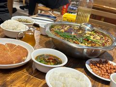 -乡土特色.冷锅鱼.牦牛肉汤锅