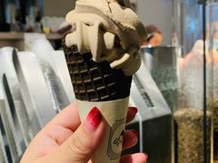锡兰奶茶脆筒-喜茶(上海兴业太古汇店)