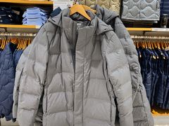 -优衣库(上海金桥国际商业广场店)