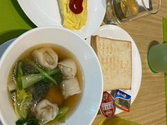 -上海虹桥君丽假日酒店(娄山关路地铁站店)